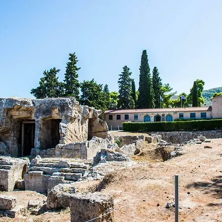 شقة Castle Akrokorinthos
