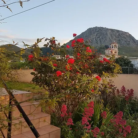 Castle Akrokorinthos شقة *